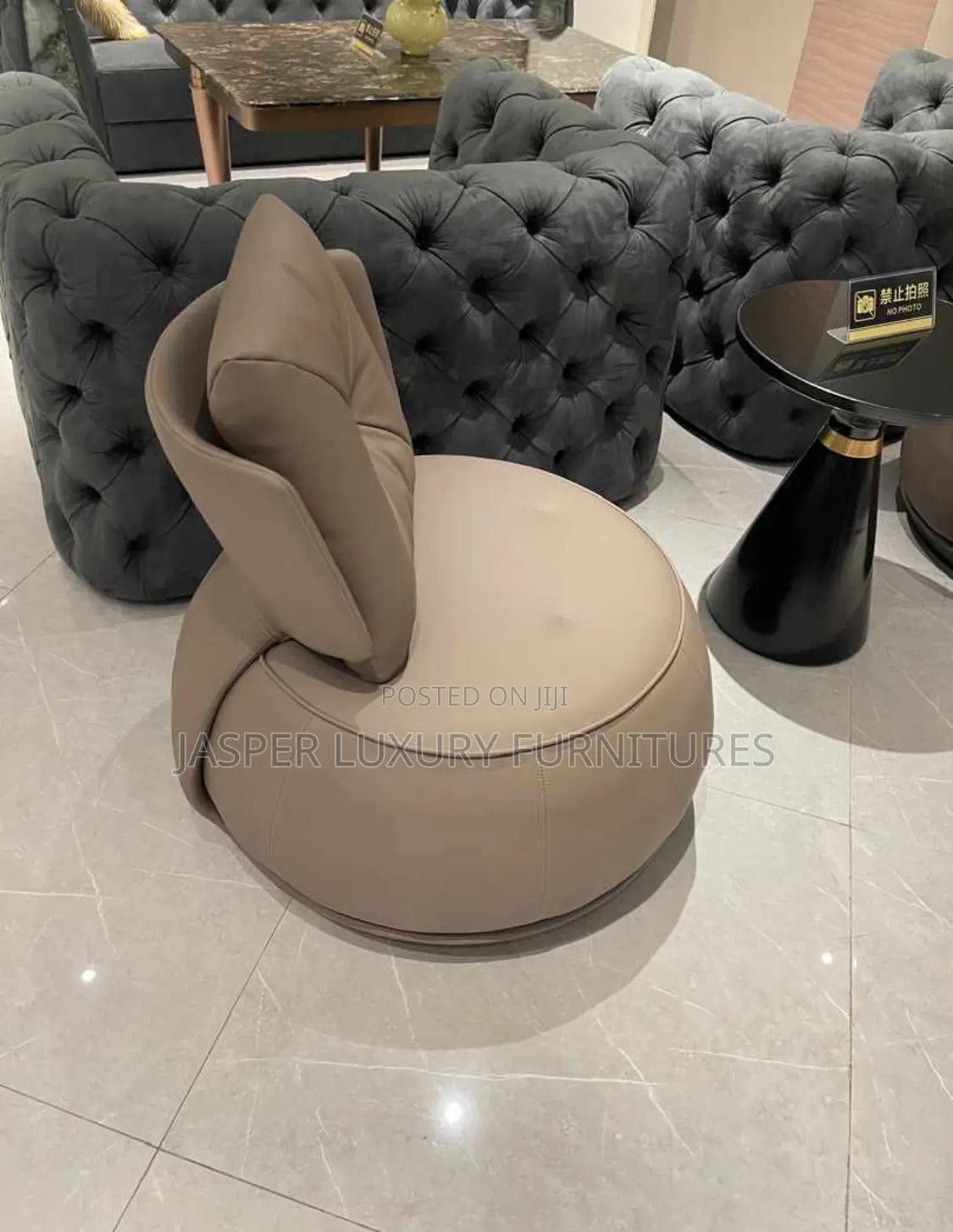 Brown Leather Ant’E Chair