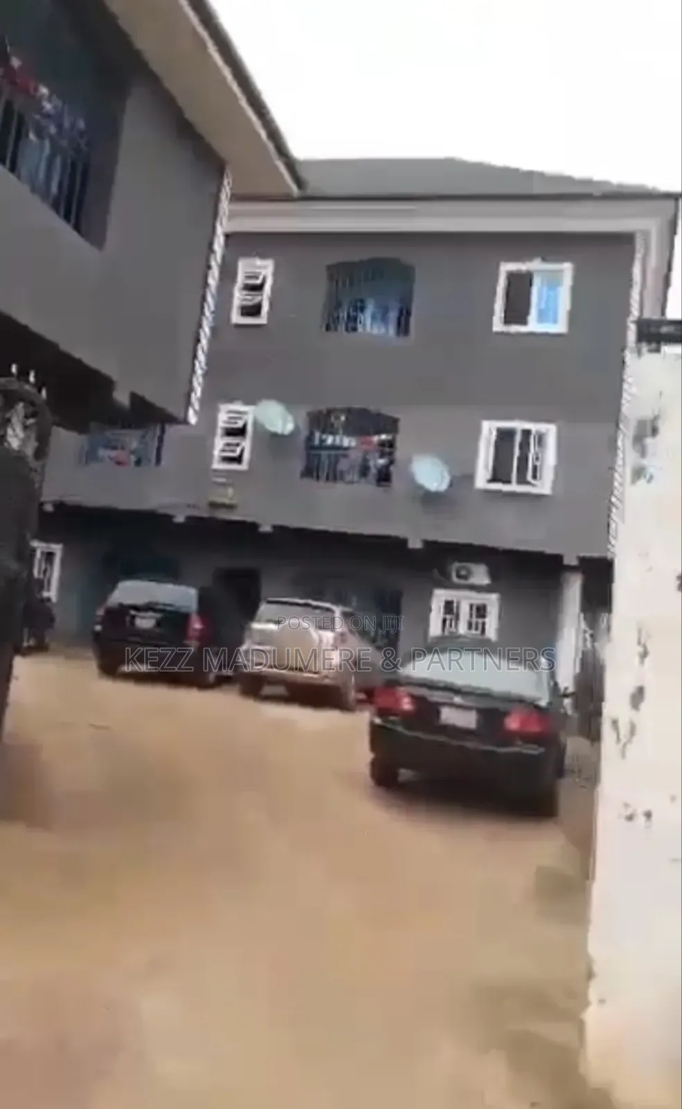 14bdrm Block of Flats in Inside An Estate In for sale