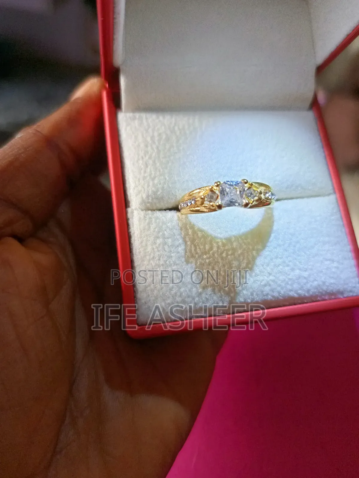 France Gold Ladies Proposal Ring A010 - Gold
