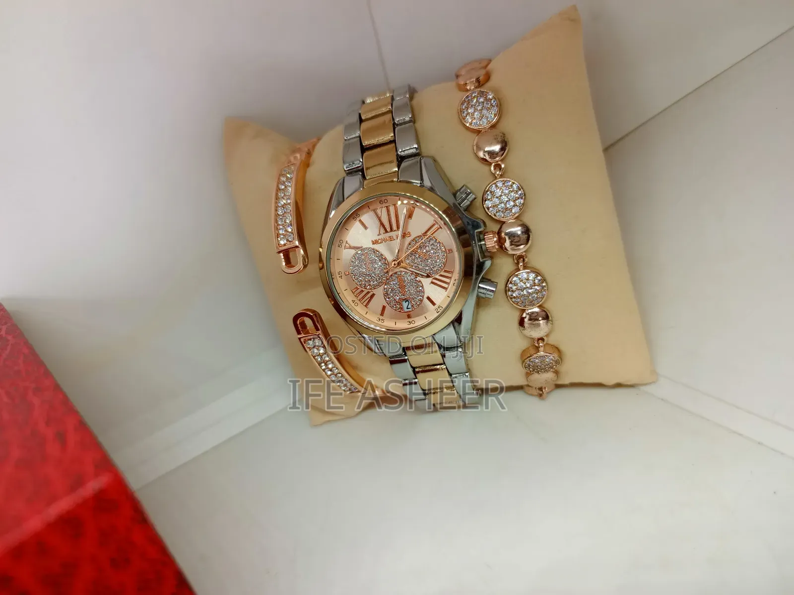 Michael Kors Rose Gold Ladies Watch With Two Bracelets A12