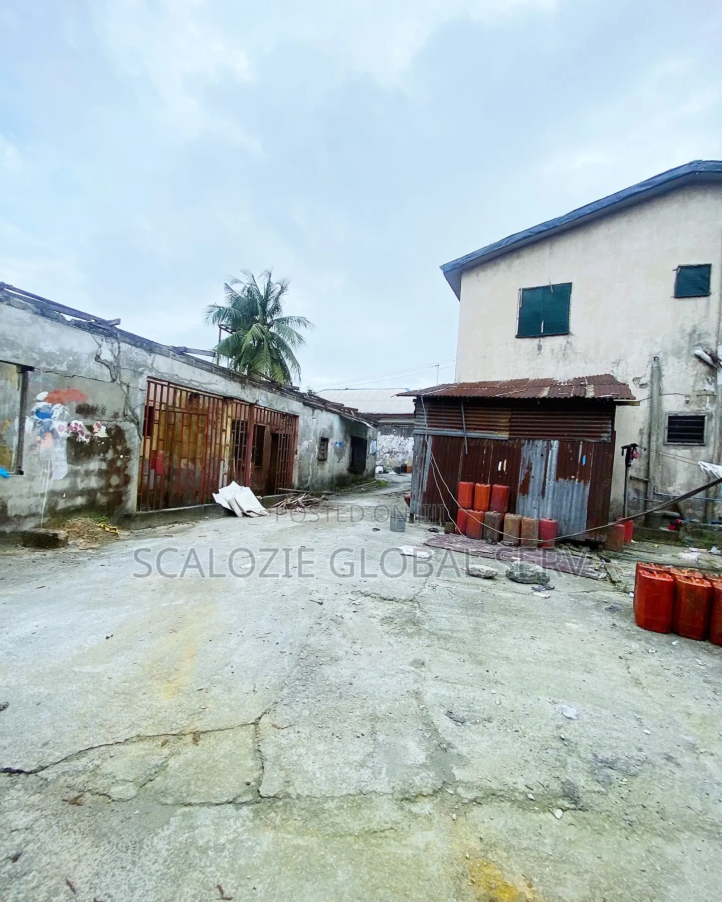 3bdrm Block of Flats in Port-Harcourt for sale