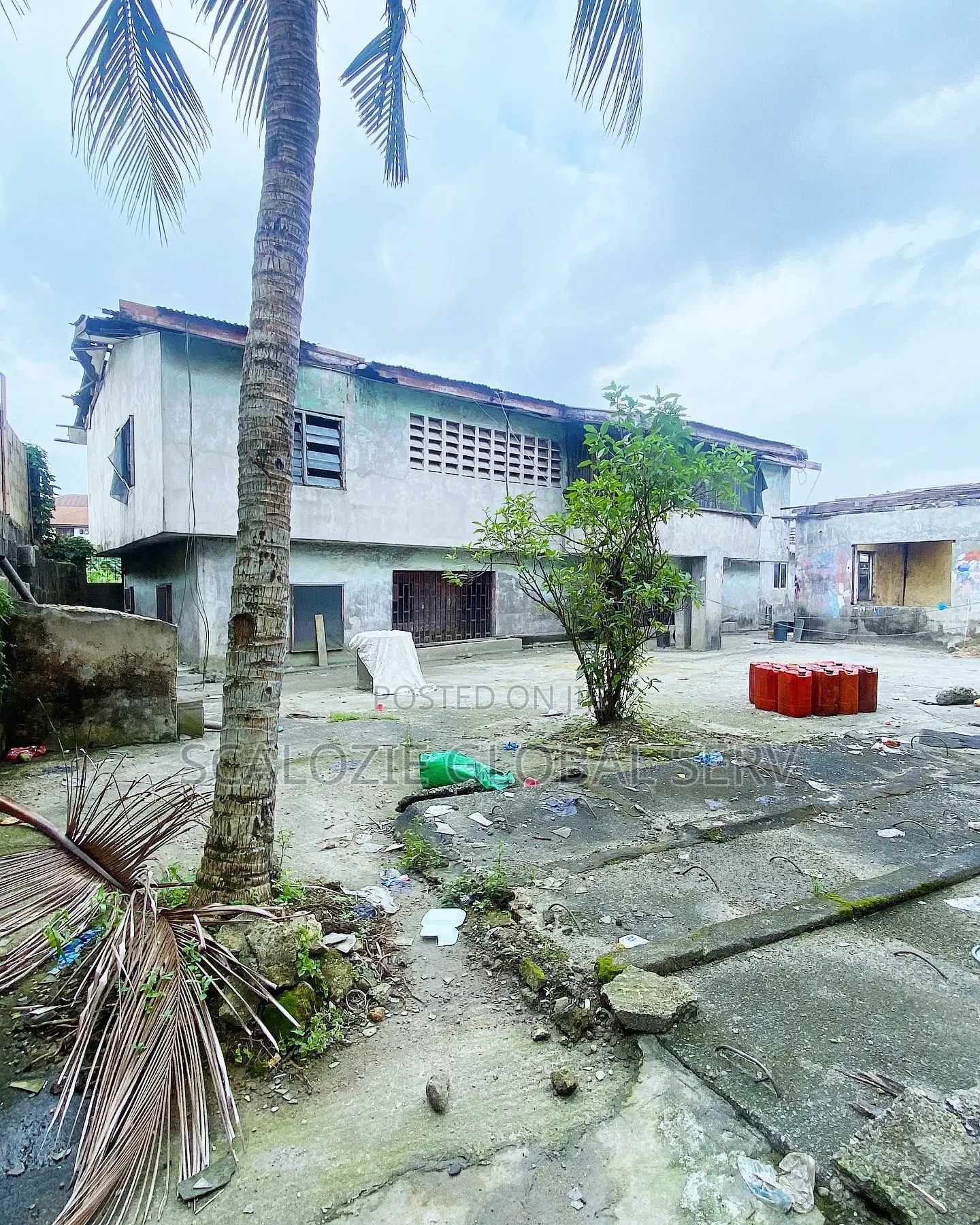 3bdrm Block of Flats in Port-Harcourt for sale