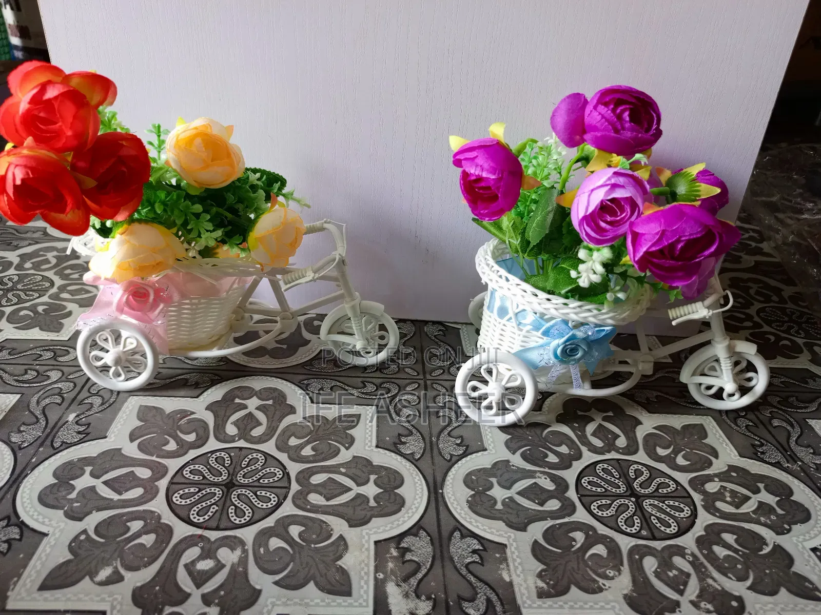 Tricycle Vase With Flowers for Shelves Table Decor