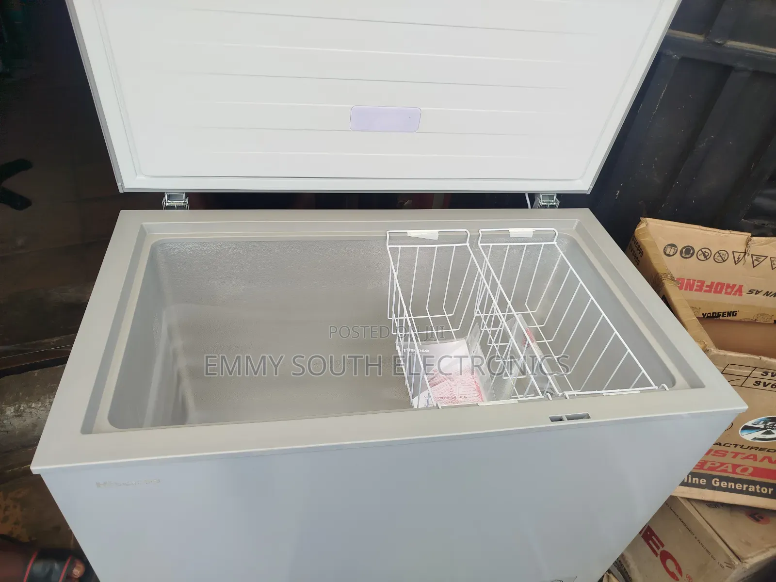 Hisense Chest Deep Freeze Freezer 250 Litres