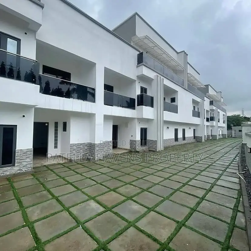 Magnificently Built With Proper Interior In Lifecamp