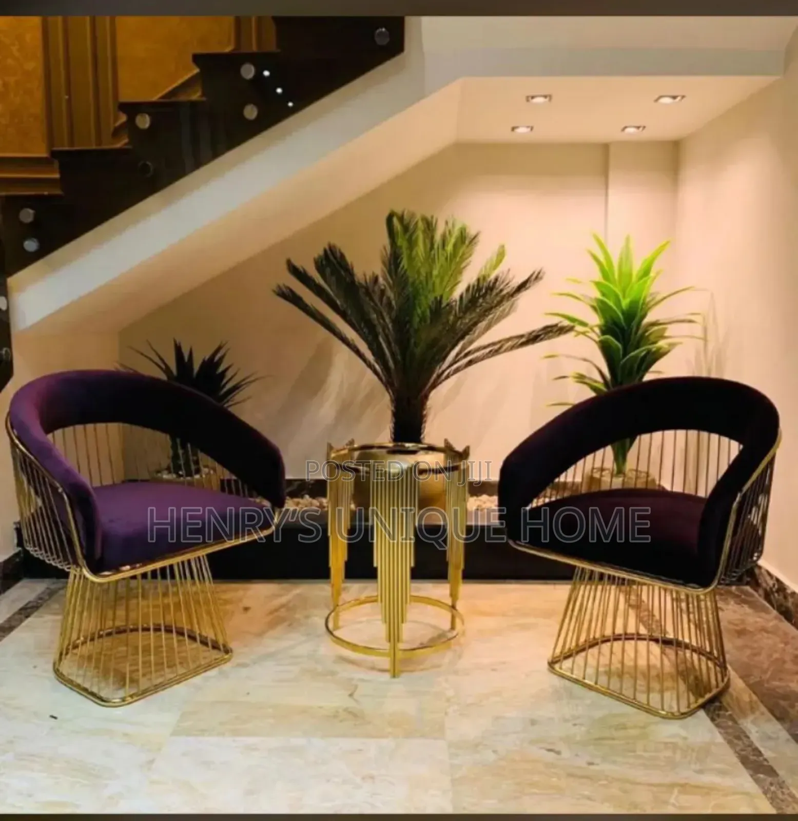 Ring Chair and Table Black and Gold
