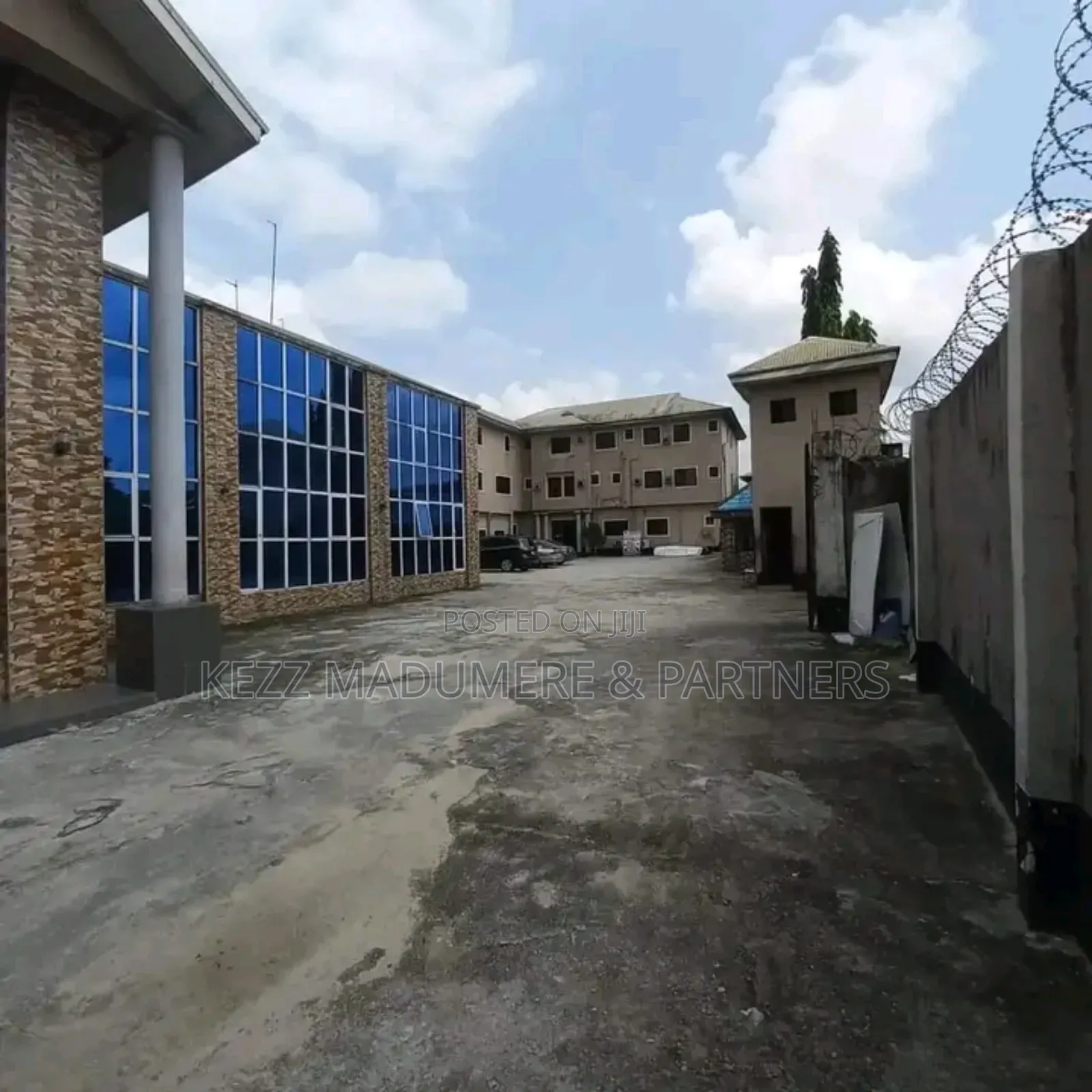 For Sale : 52 Rooms Functional Hotel in Port Harcourt
