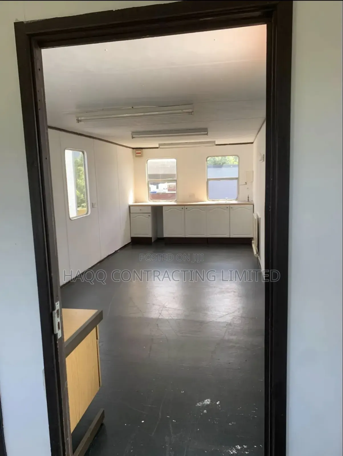 40ft Container Conversion Into Portable Office