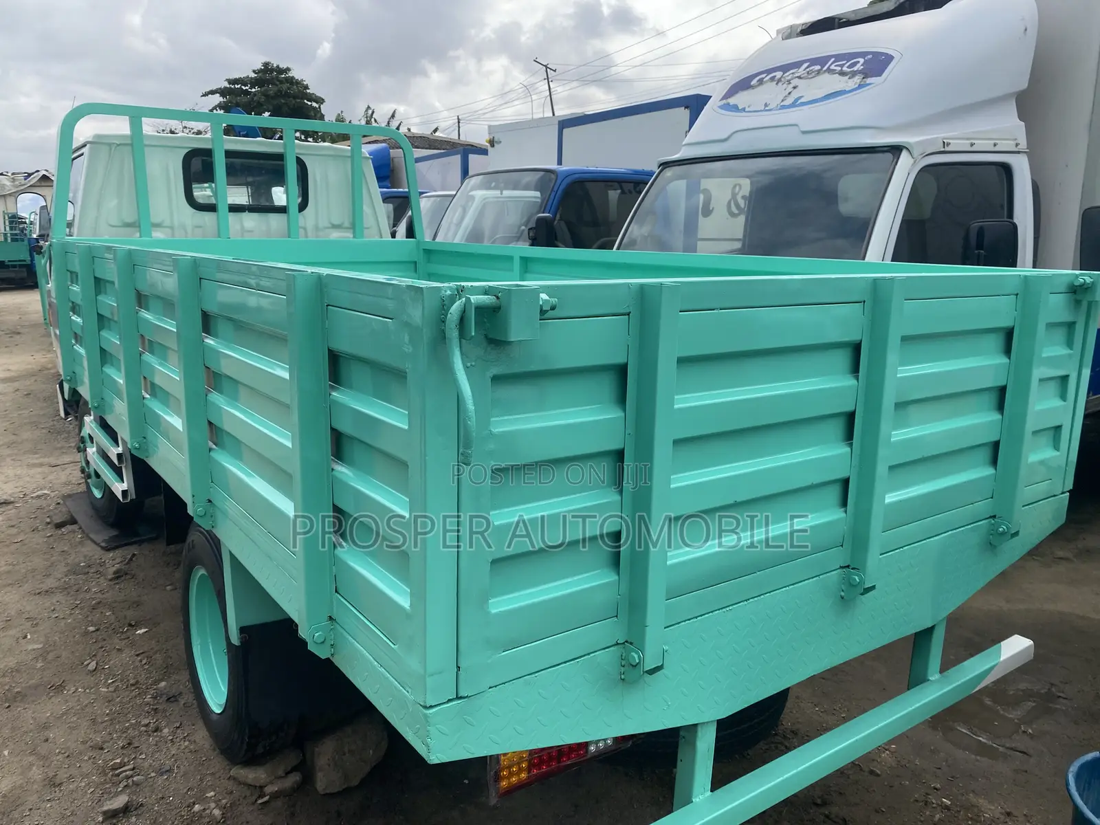 Toyota Dyna 200 Green