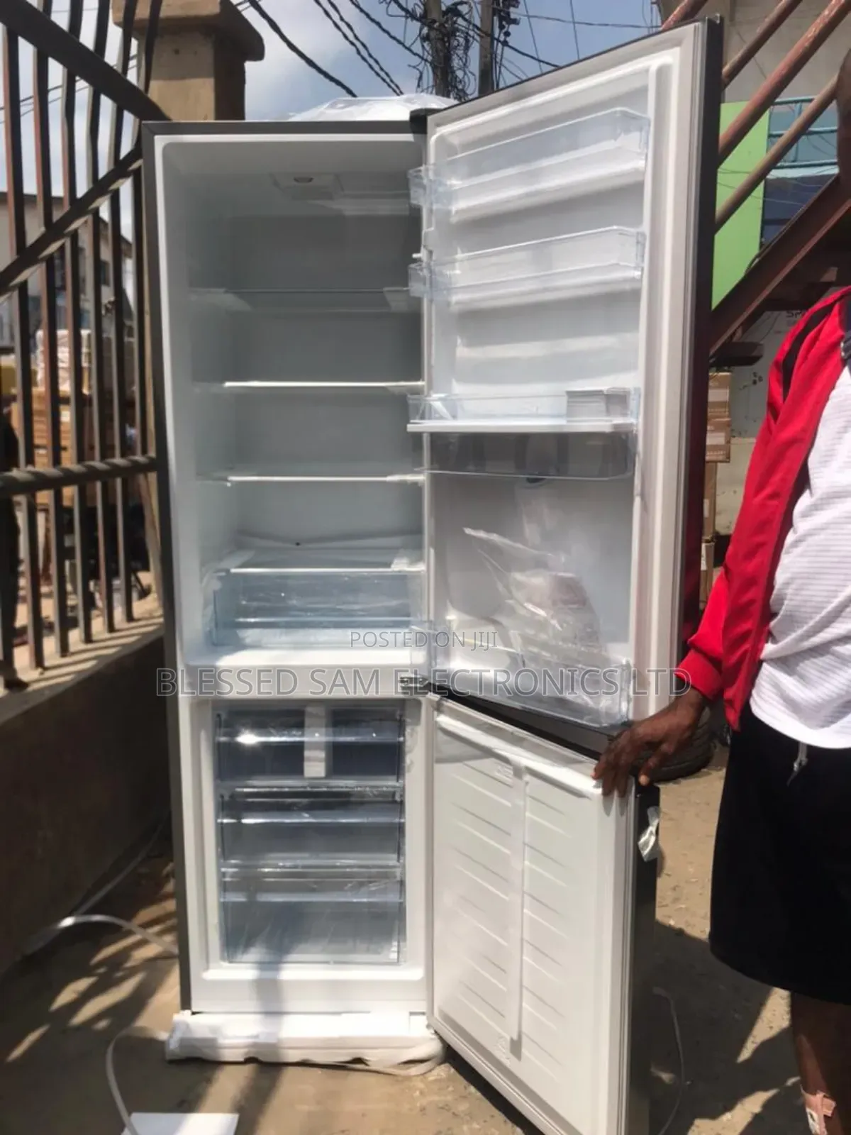 Original>Hisense 264l Bottom Freezer Up Fridge Fast Cooling