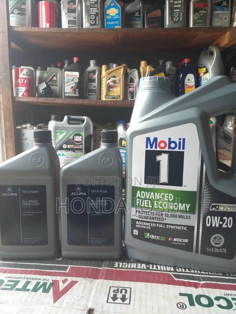 Honda and Acura Original Motor Oil/ Engine Flush