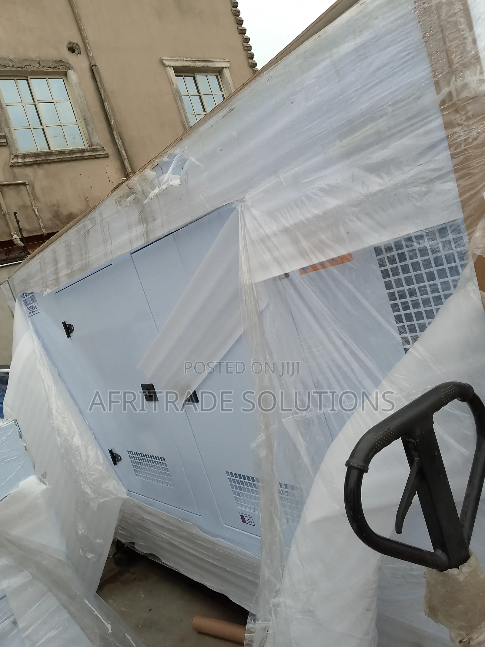 Durable 250 Kva 3 Phase PERKINS Diesel Generator