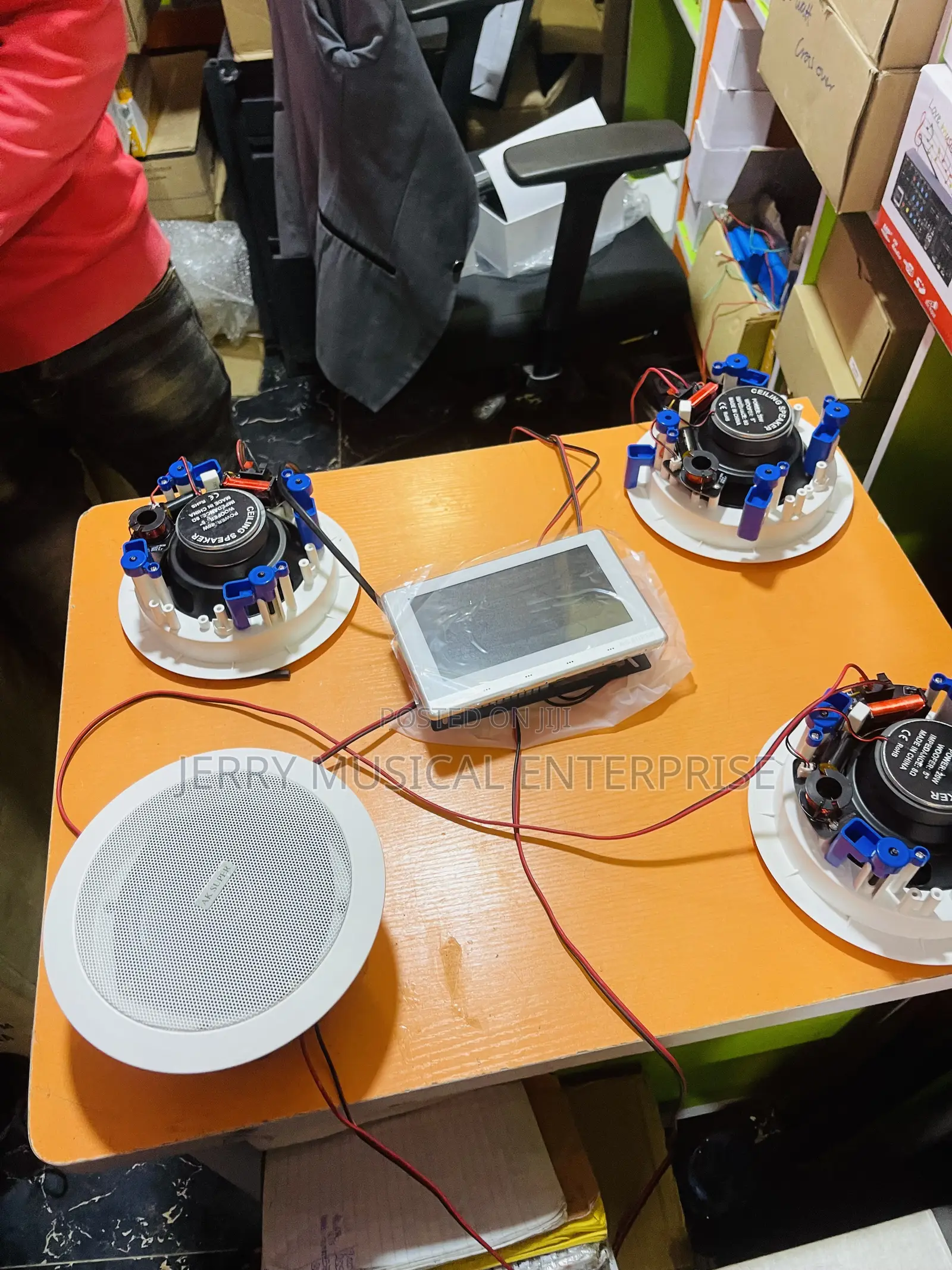 Wi-Fi 2zone Ceiling Speakers With in Wall Amplifier