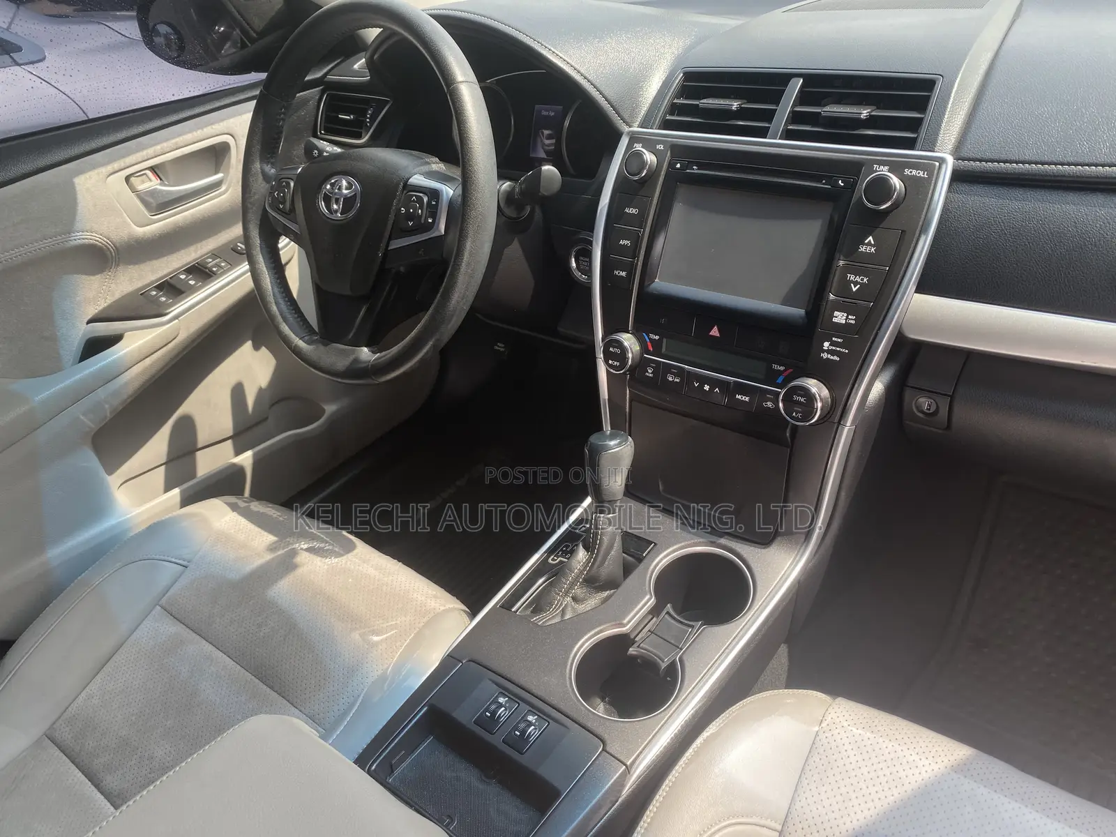 Toyota Camry 2015 Red