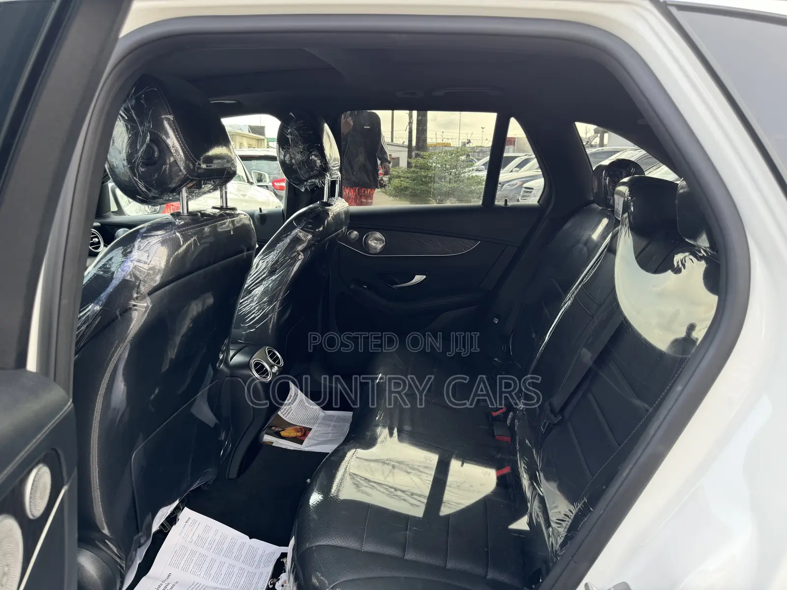 Mercedes-Benz GLC-Class 2017 Off white