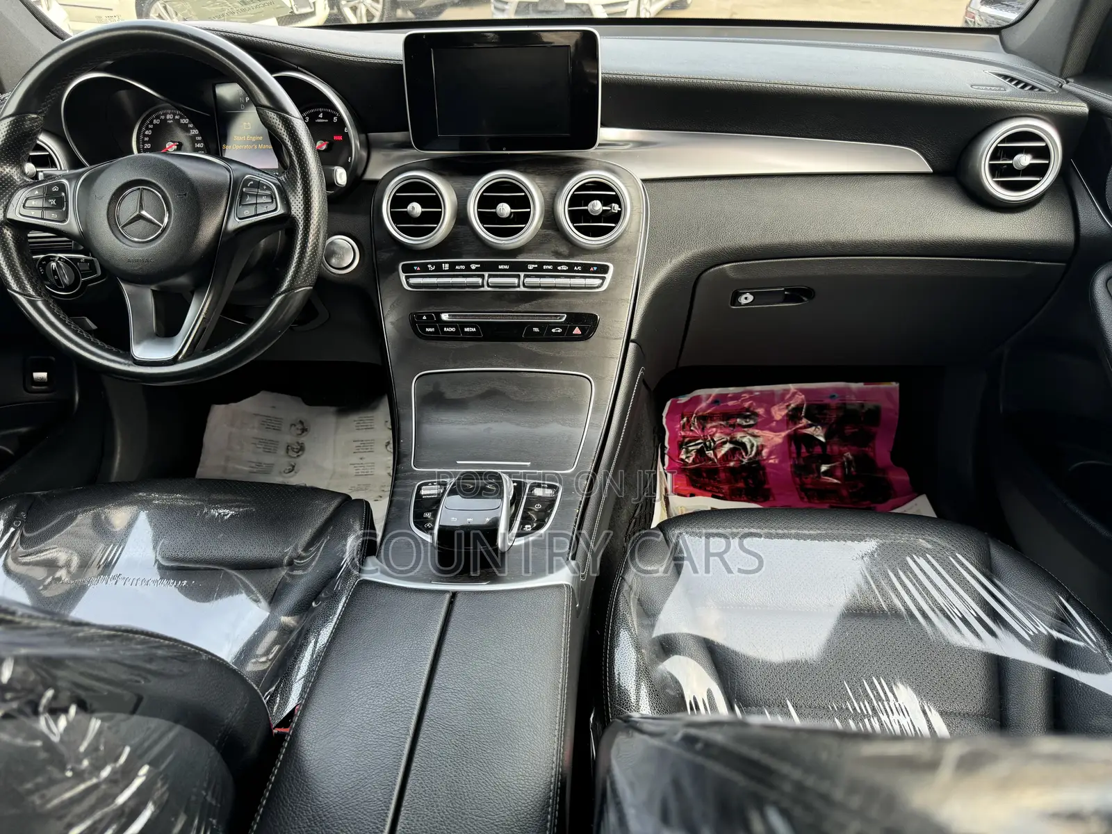 Mercedes-Benz GLC-Class 2017 Off white