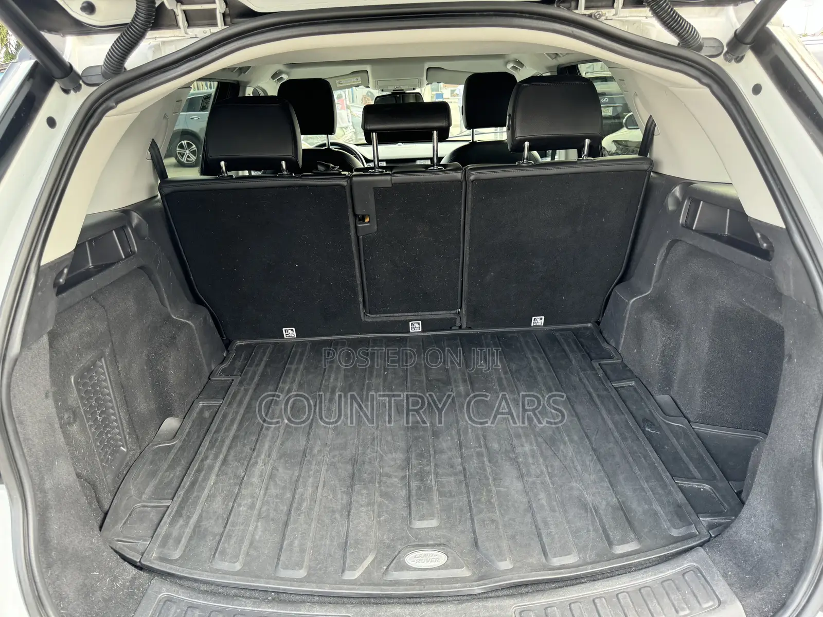 Land Rover Discovery Sport HSE 2017 White