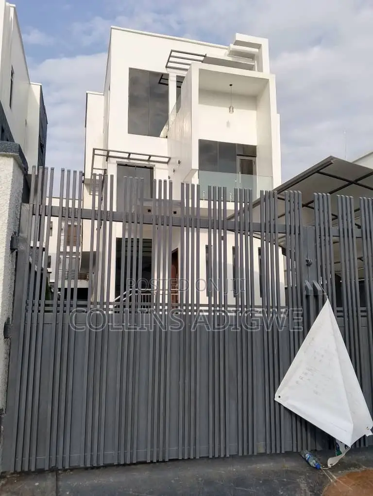 4bdrm Duplex in Orchid By Chevron for sale