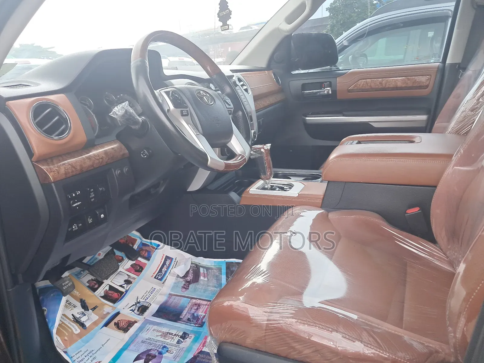 Toyota Tundra 2017 Brown