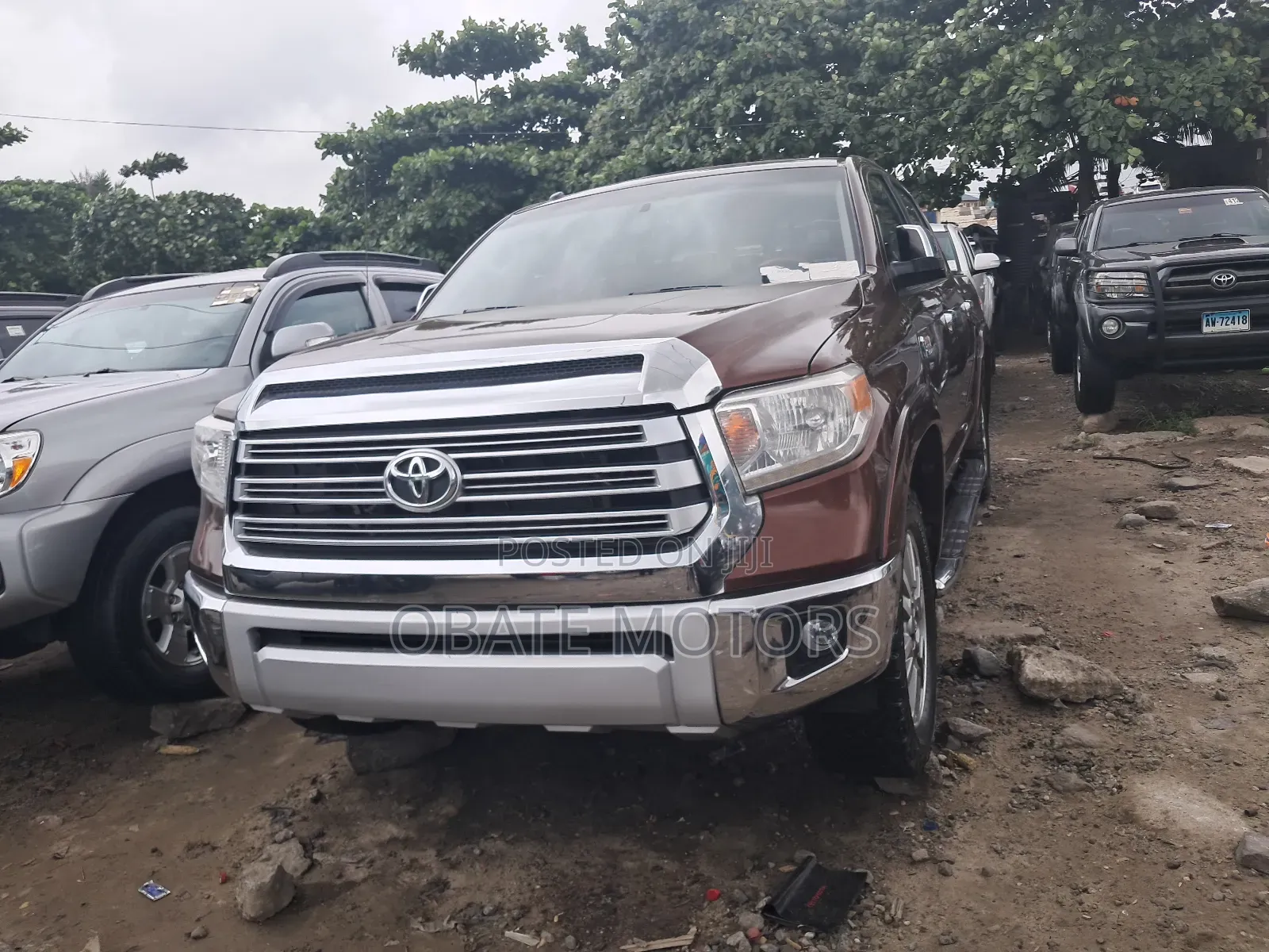 Toyota Tundra 2017 Brown