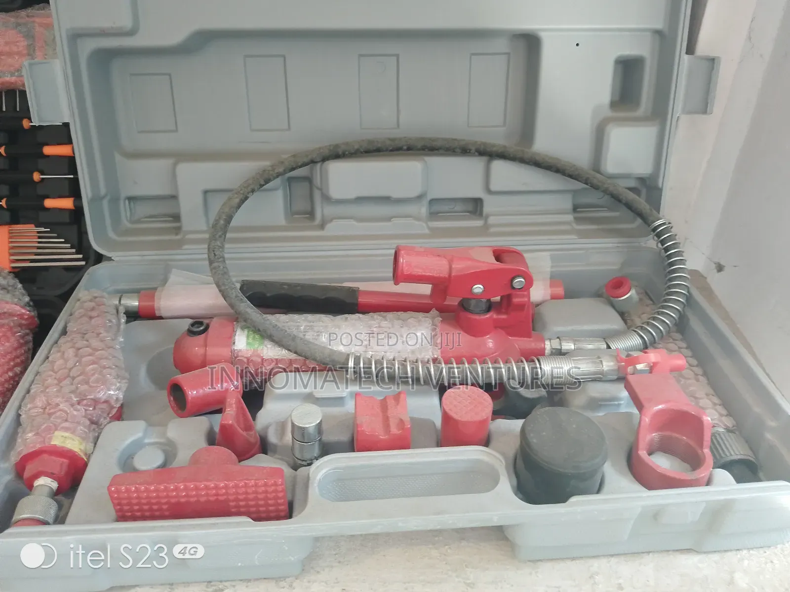 Portable Hydraulic Ram, Auto Body Frame Repair Kit