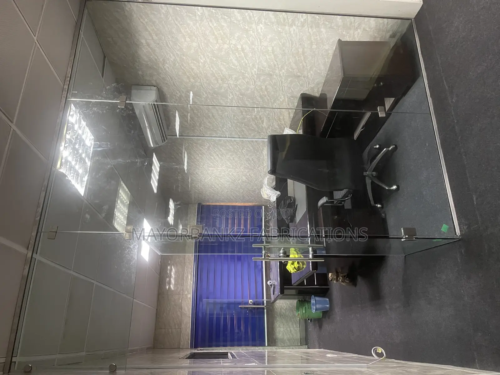 Frameless Glass Partition