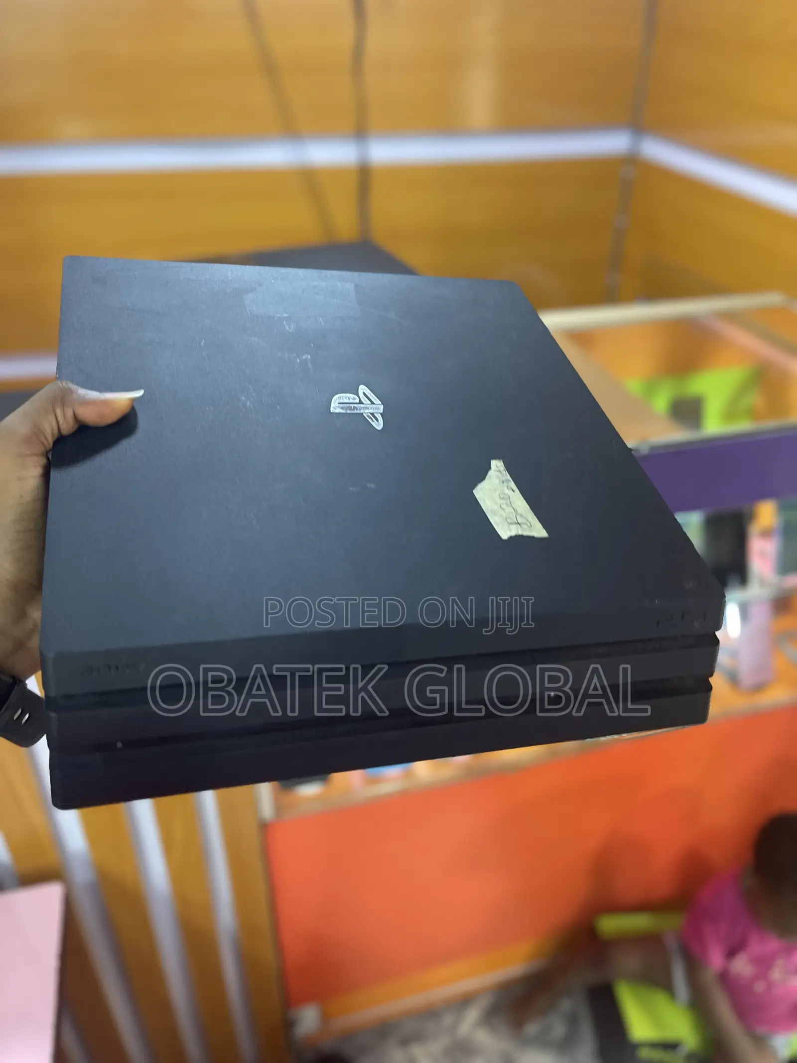 Ps4 Pro Low Version With Games And Pad