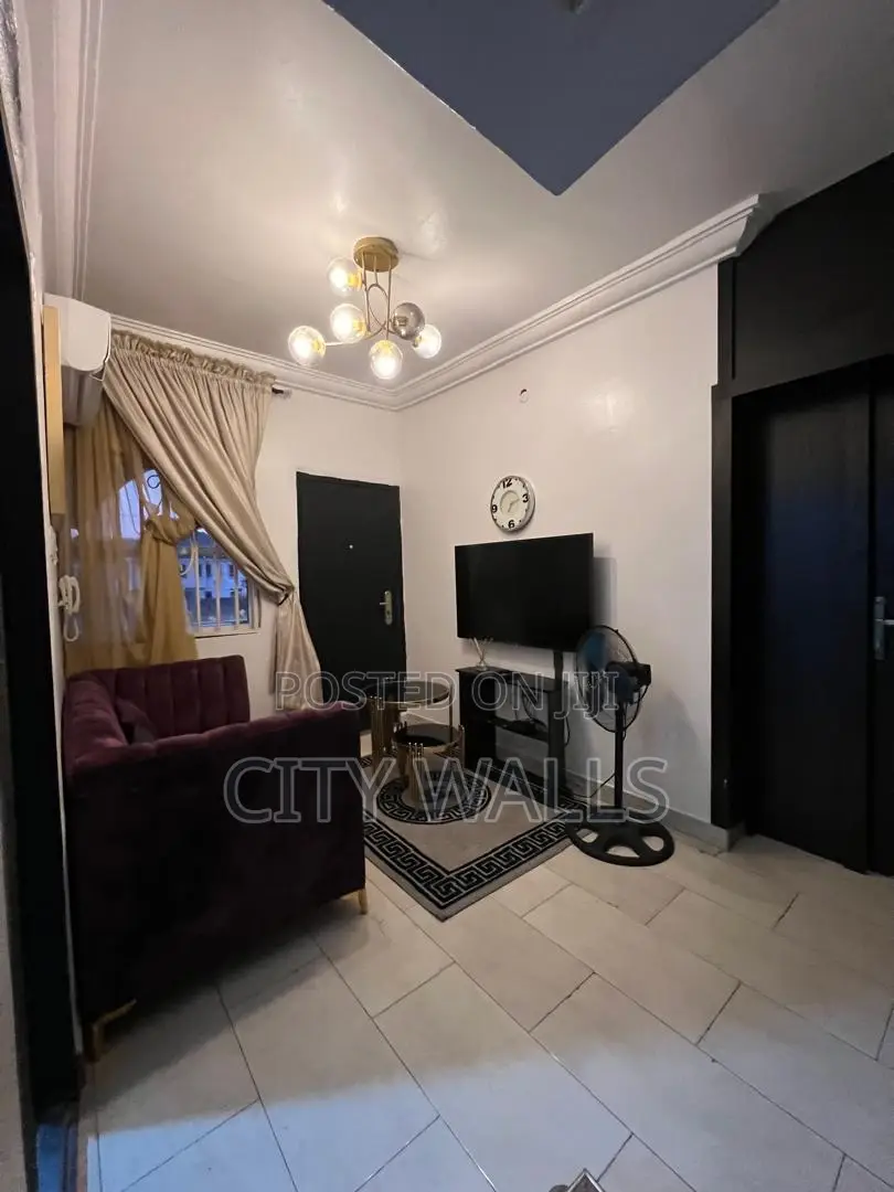 Furnished Mini Flat in Chevy View, Chevron for rent
