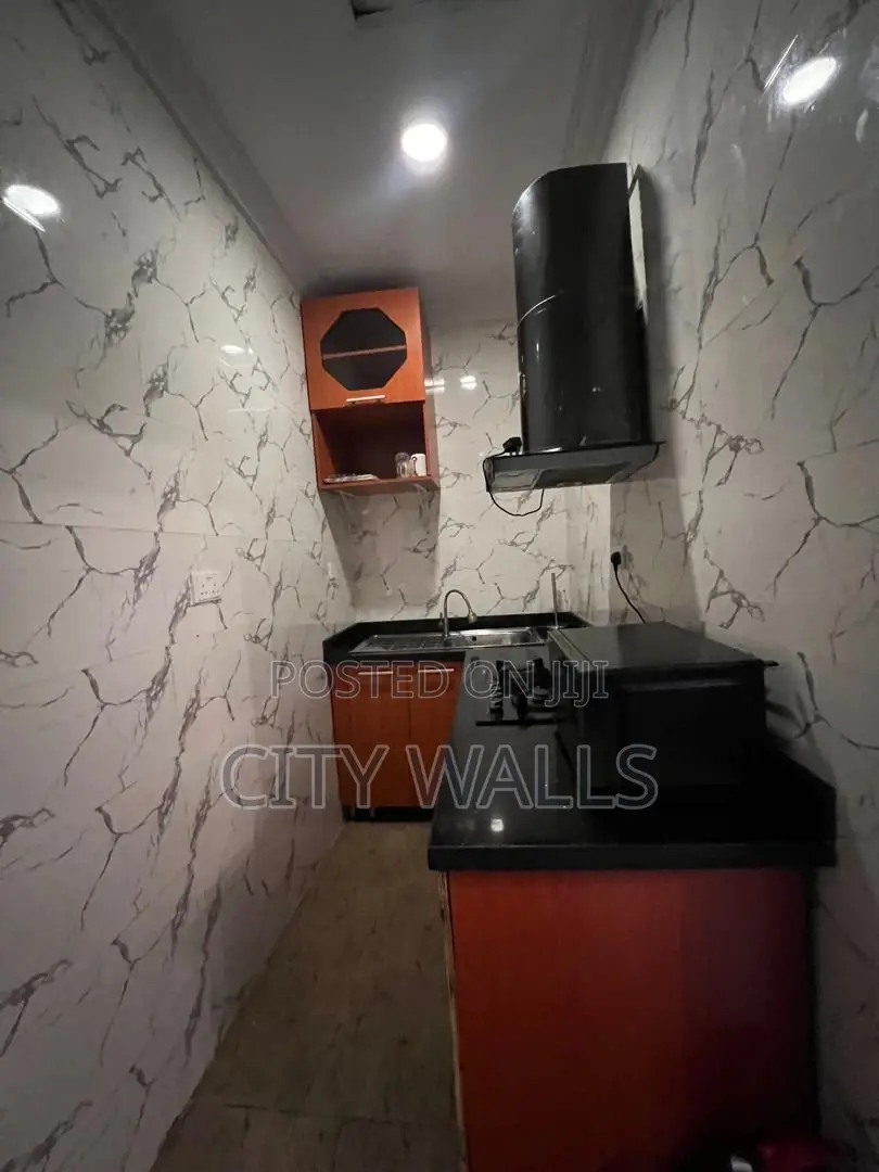Furnished Mini Flat in Chevy View, Chevron for rent