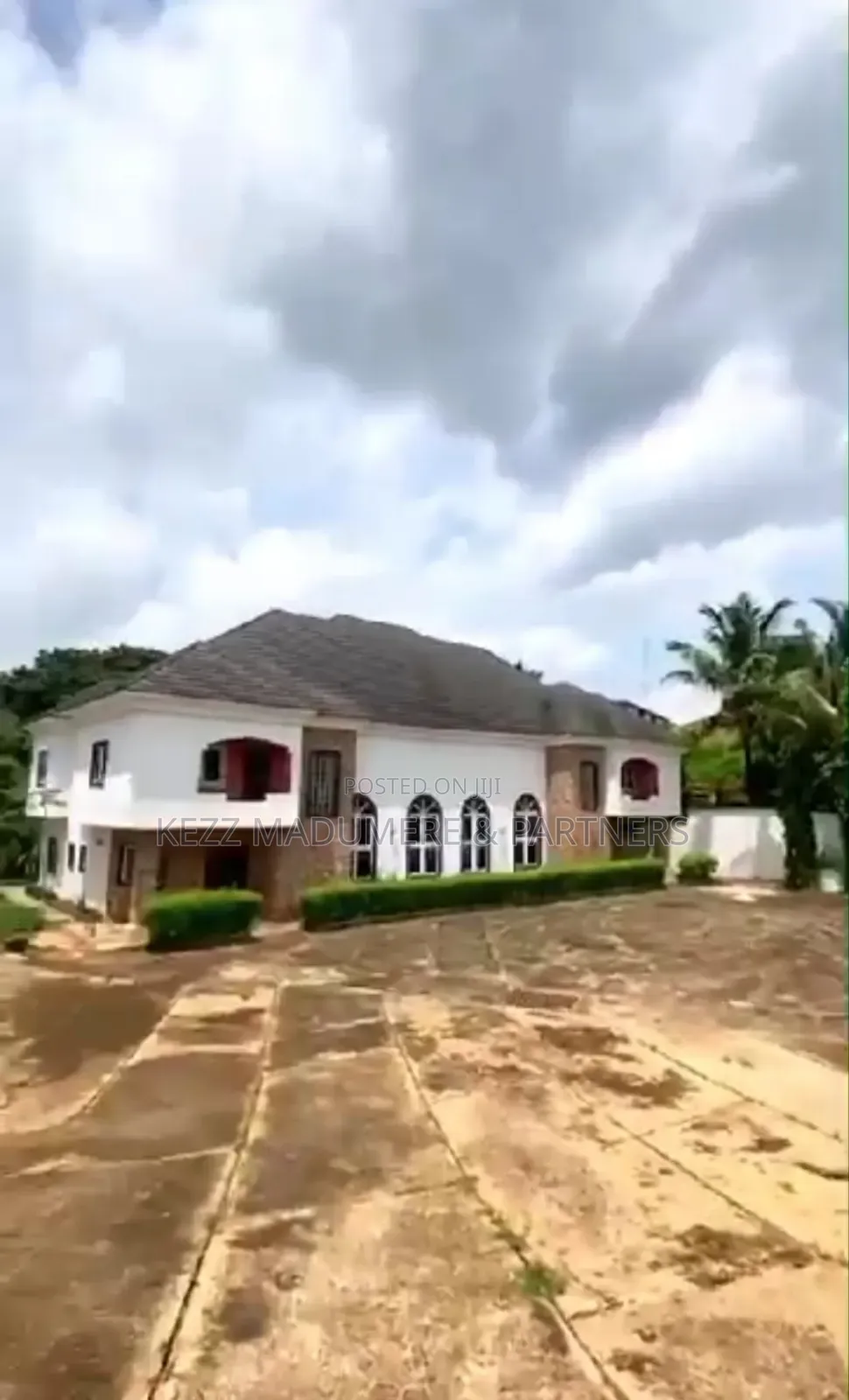4bdrm Duplex in Old Gra , Enugu , for sale