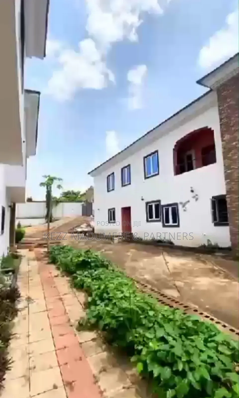 4bdrm Duplex in Old Gra , Enugu , for sale