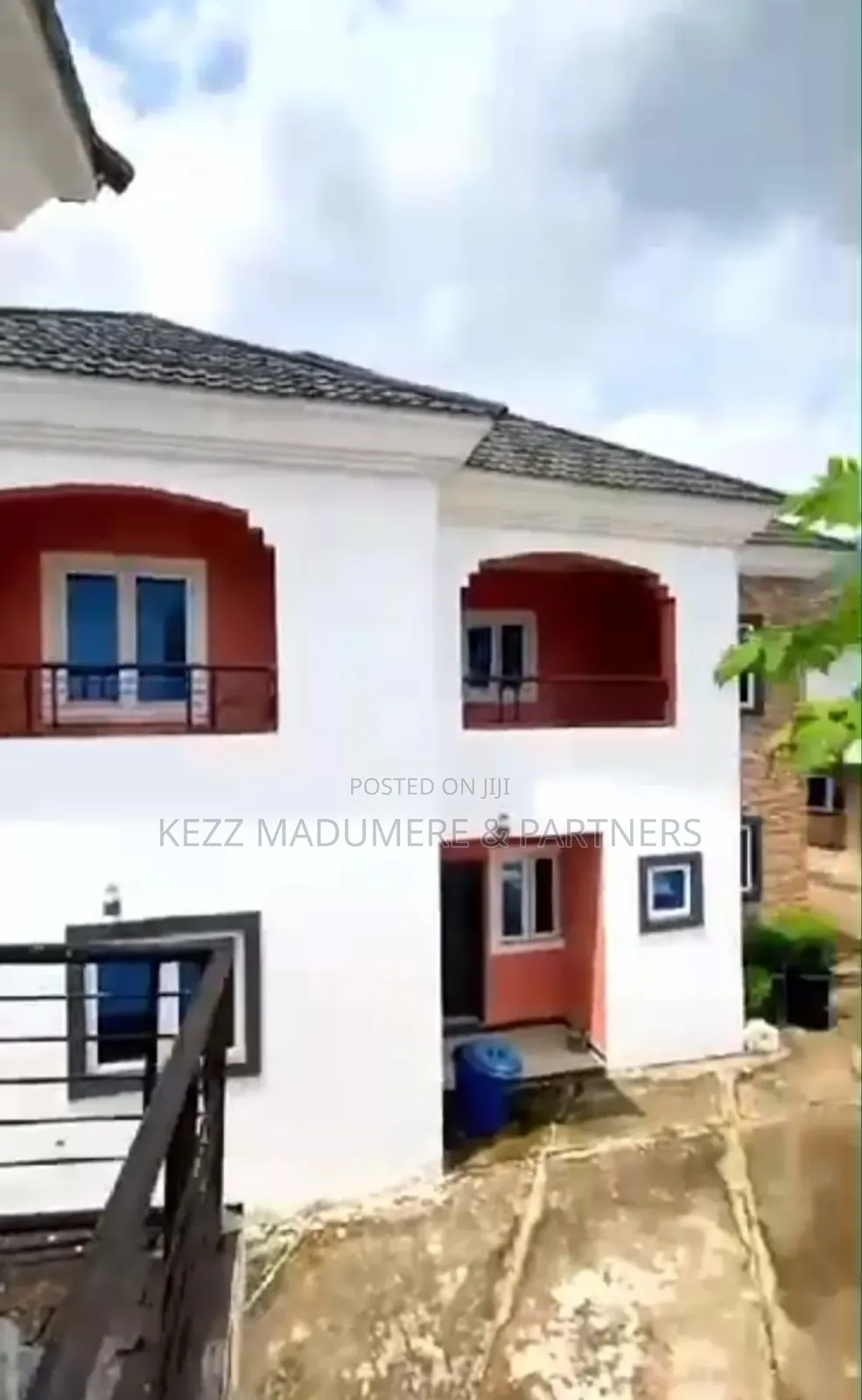 4bdrm Duplex in Old Gra , Enugu , for sale