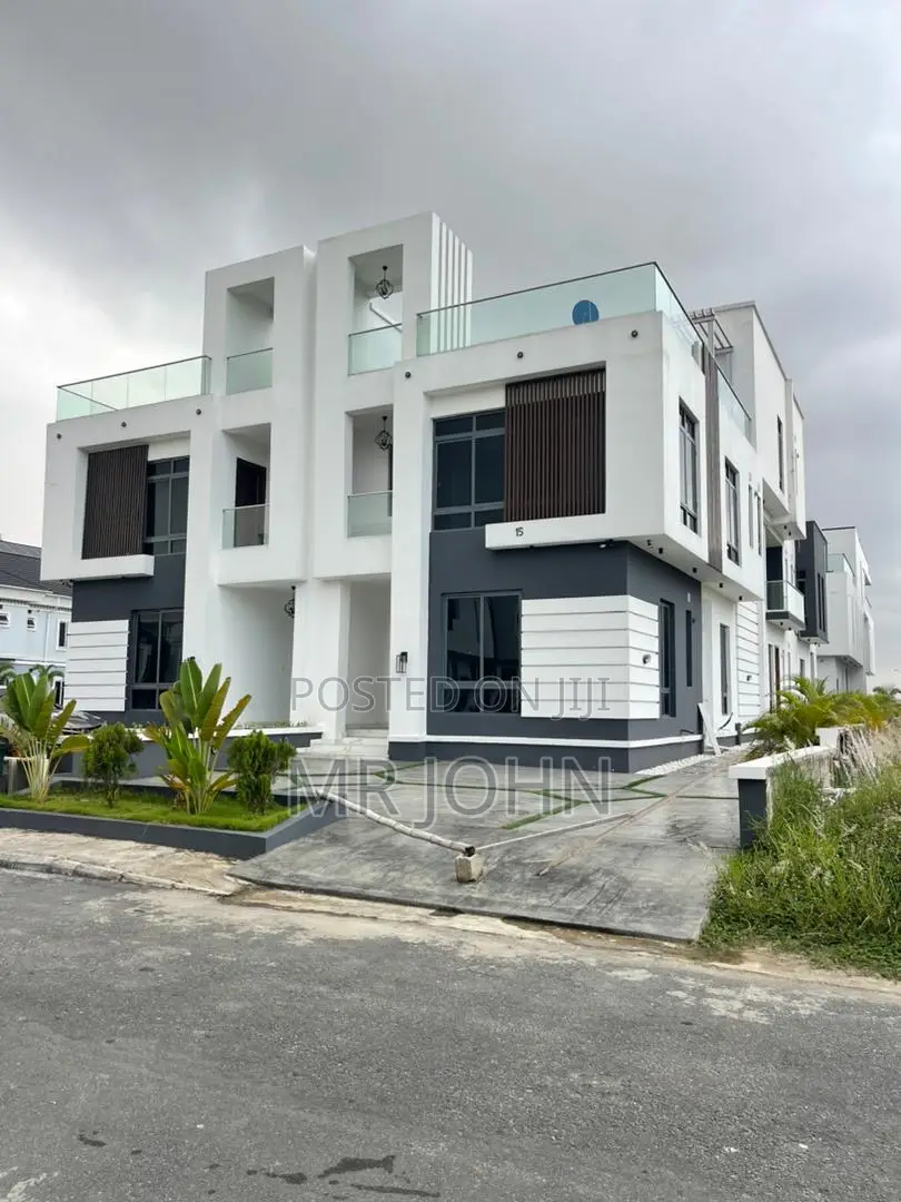 5bdrm House in Lekki for sale