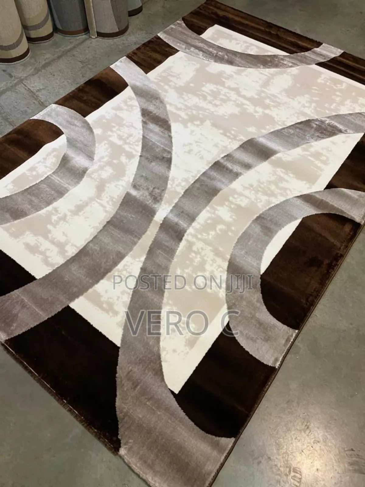 Elegant Quality Centre Rug 5x7ft.