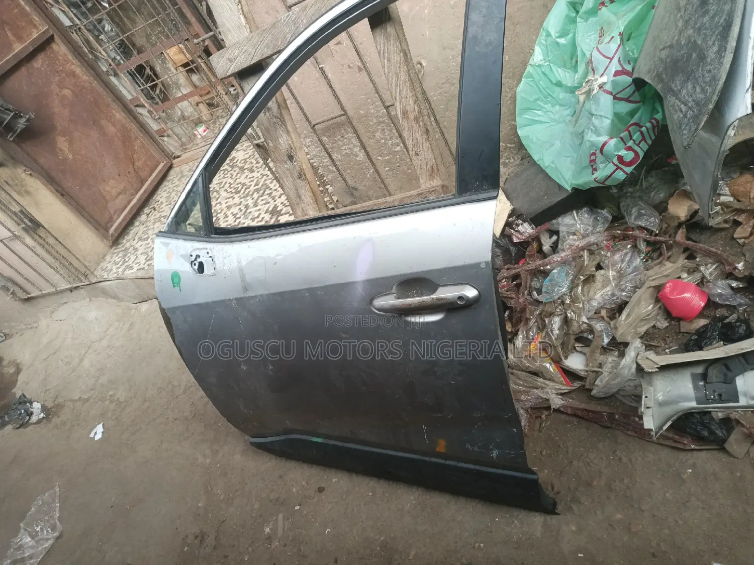 Complete Front Left Door RAV4 2020 -2021 Tokunbo