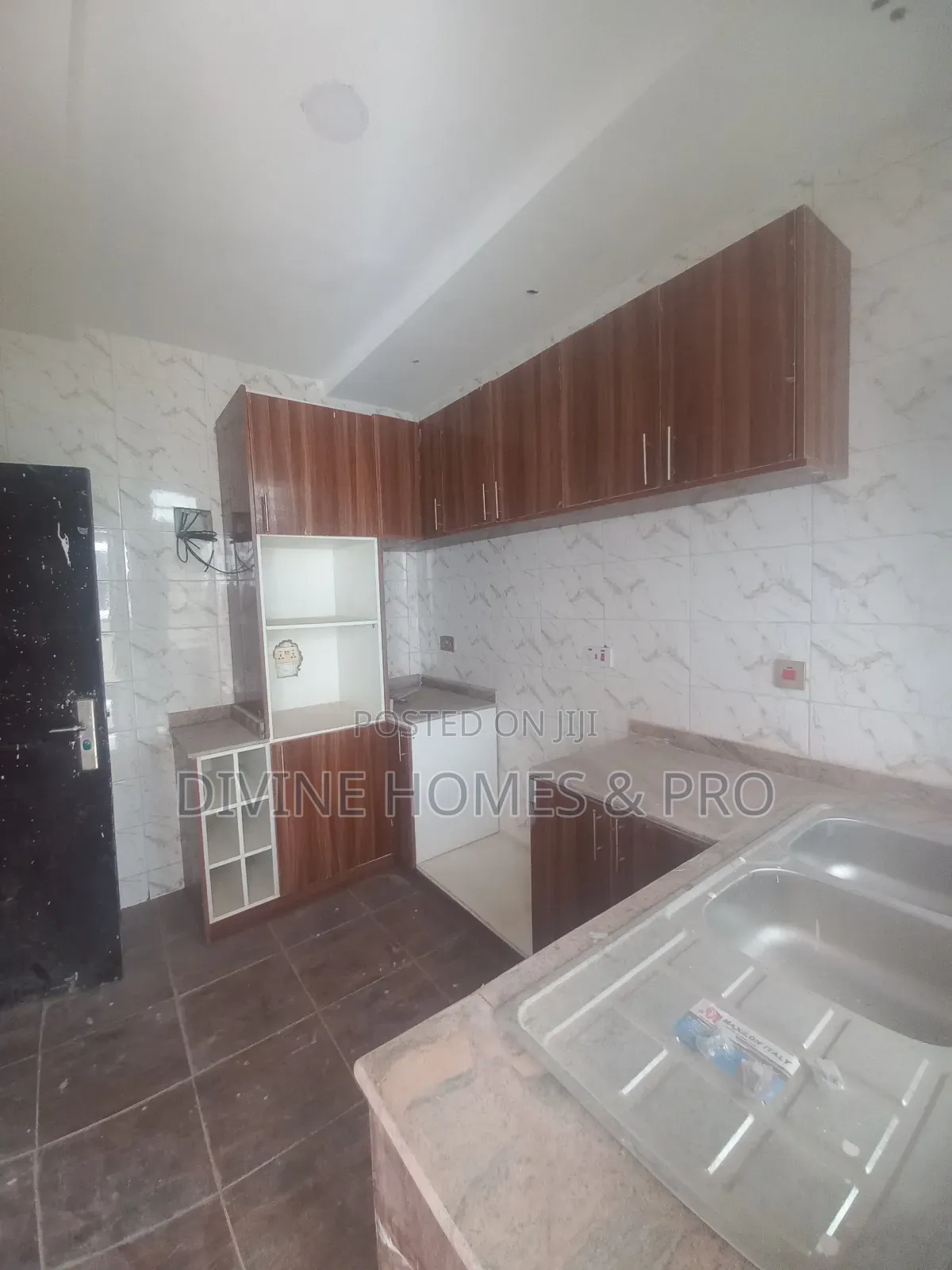 2bdrm Block of Flats in Dantata Estate, Gwarinpa for sale