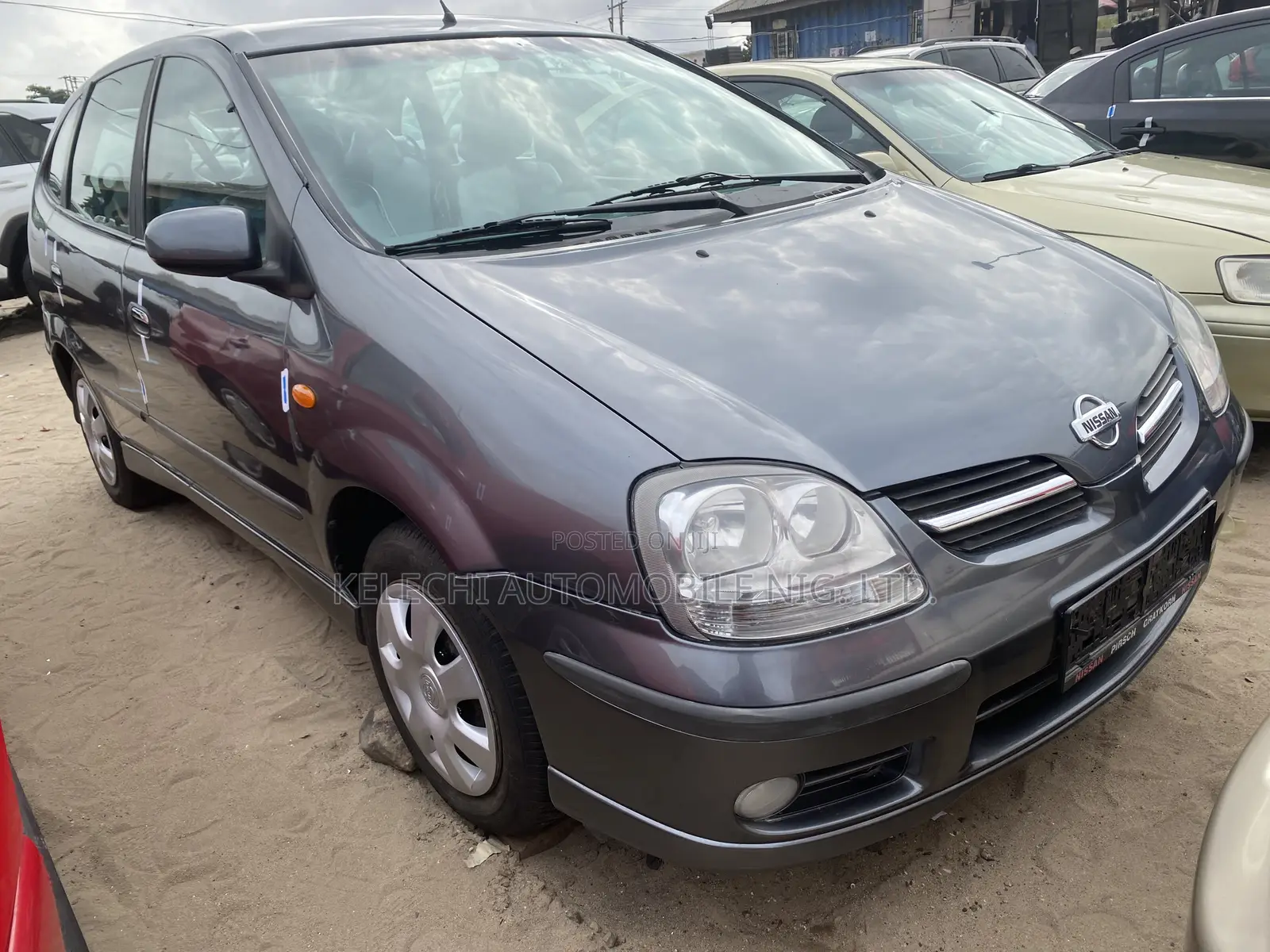 Nissan Almera Tino 2005 Gray