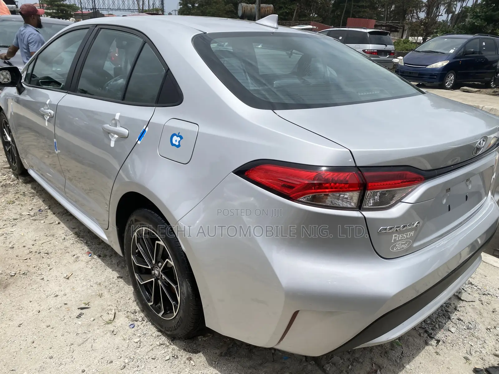 Toyota Corolla LE 2020 Silver