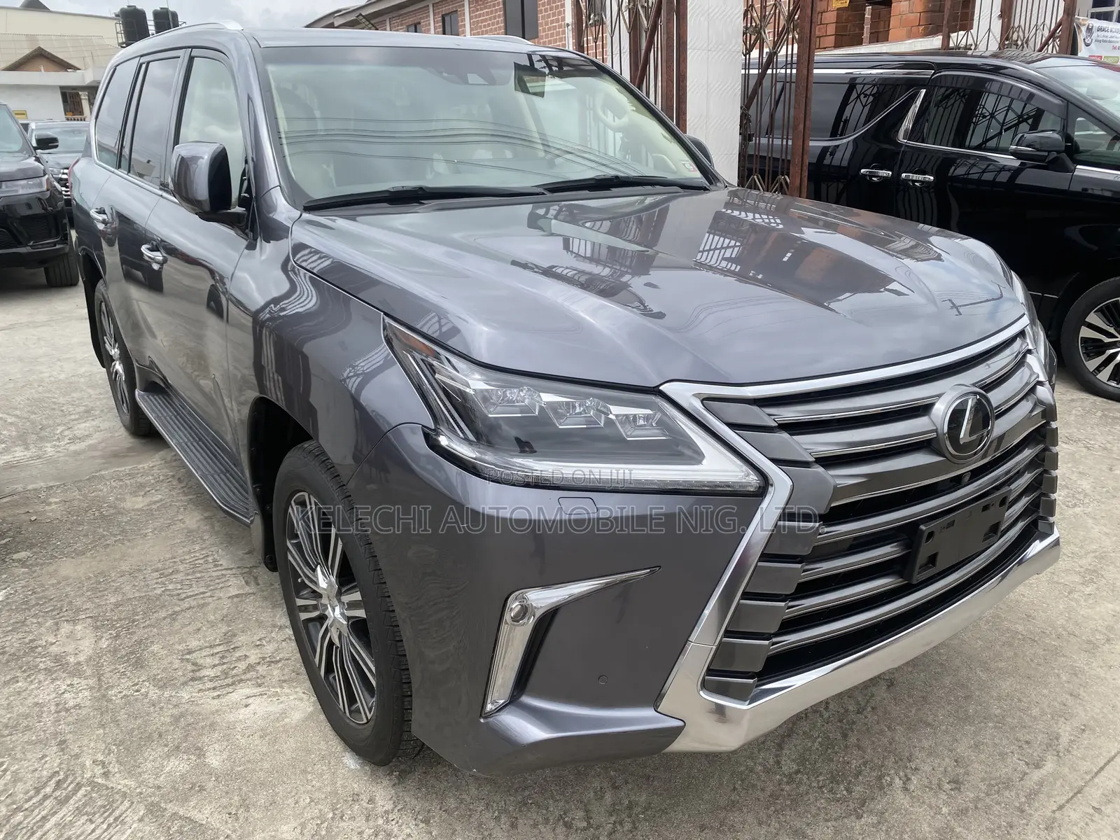 Lexus LX 570 AWD 2018 Gray
