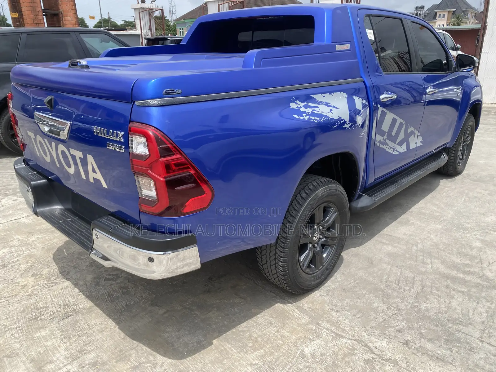 Toyota Hilux 2021 Blue