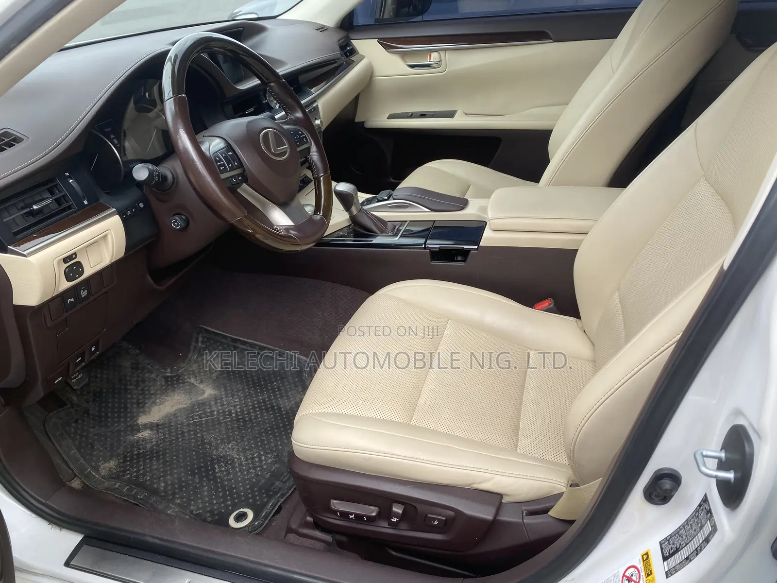 Lexus ES 350 FWD 2016 White