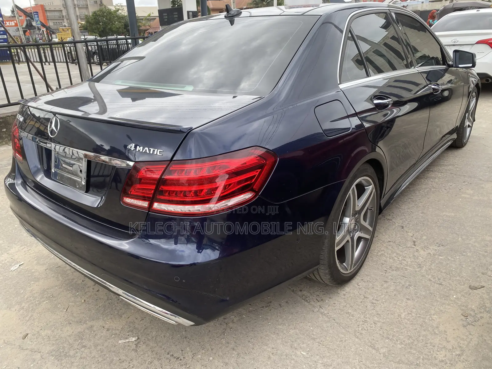 Mercedes-Benz E350 2014 Blue