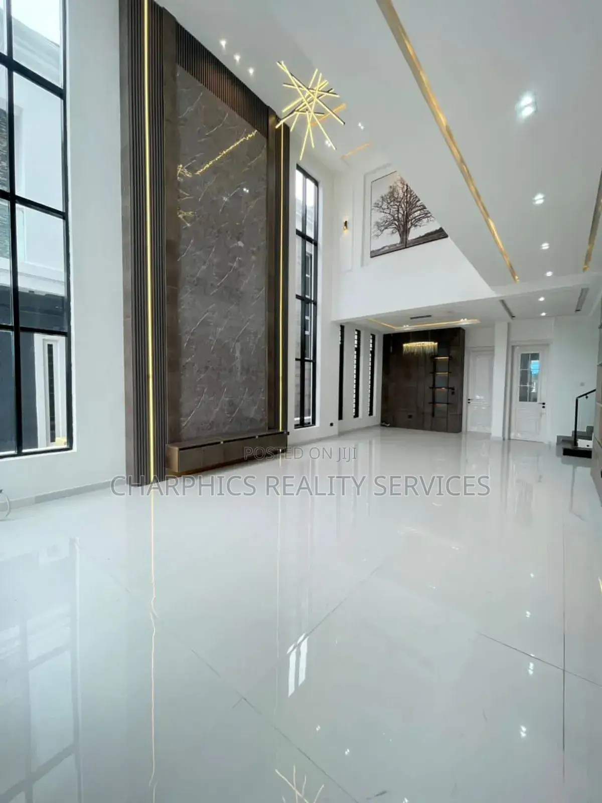 5bdrm Duplex in Ikota for sale