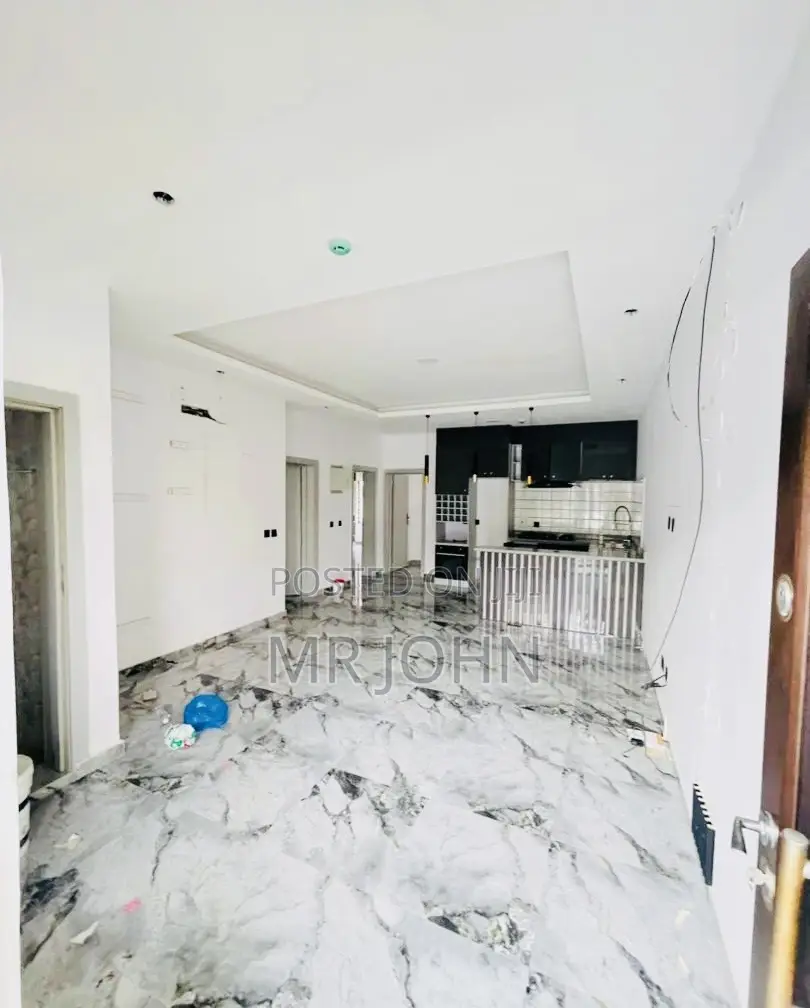 3bdrm Apartment in Lekki for sale