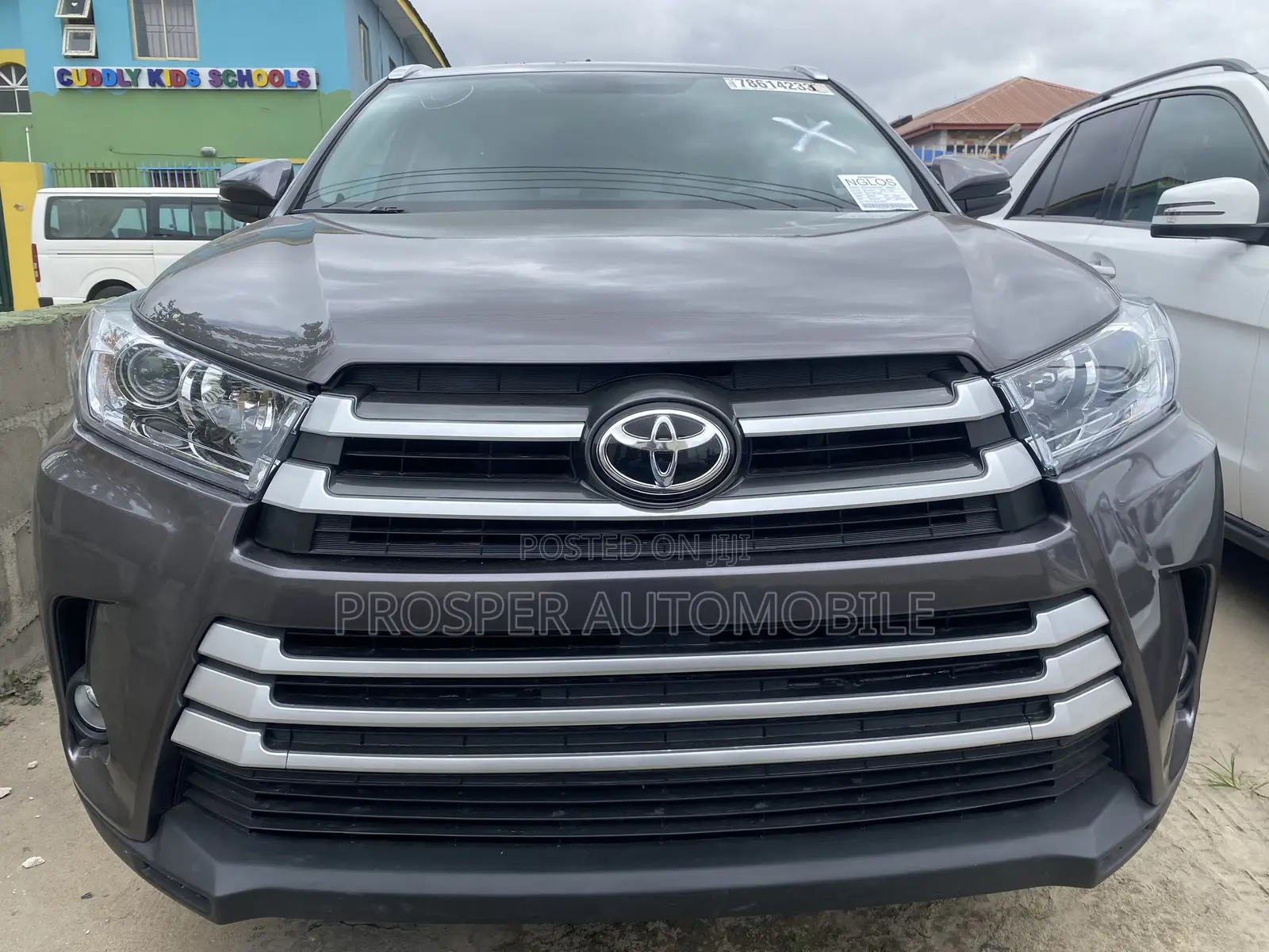 Toyota Highlander XLE V6 4x2 (3.5L 6cyl 6A) 2016 Gray