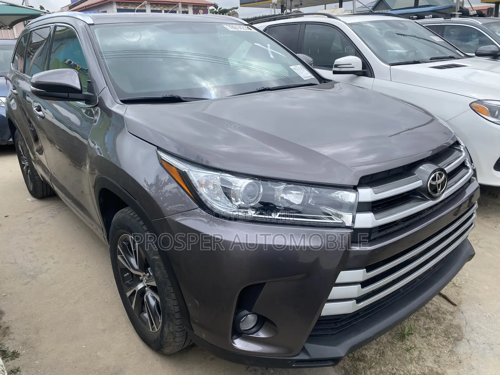 Toyota Highlander XLE V6 4x2 (3.5L 6cyl 6A) 2016 Gray