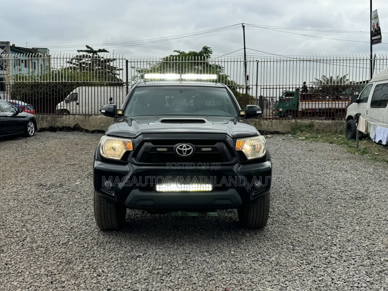Toyota Tacoma Double Cab 4x4 4.0L V6 5-Speed Automatic 2013 Black