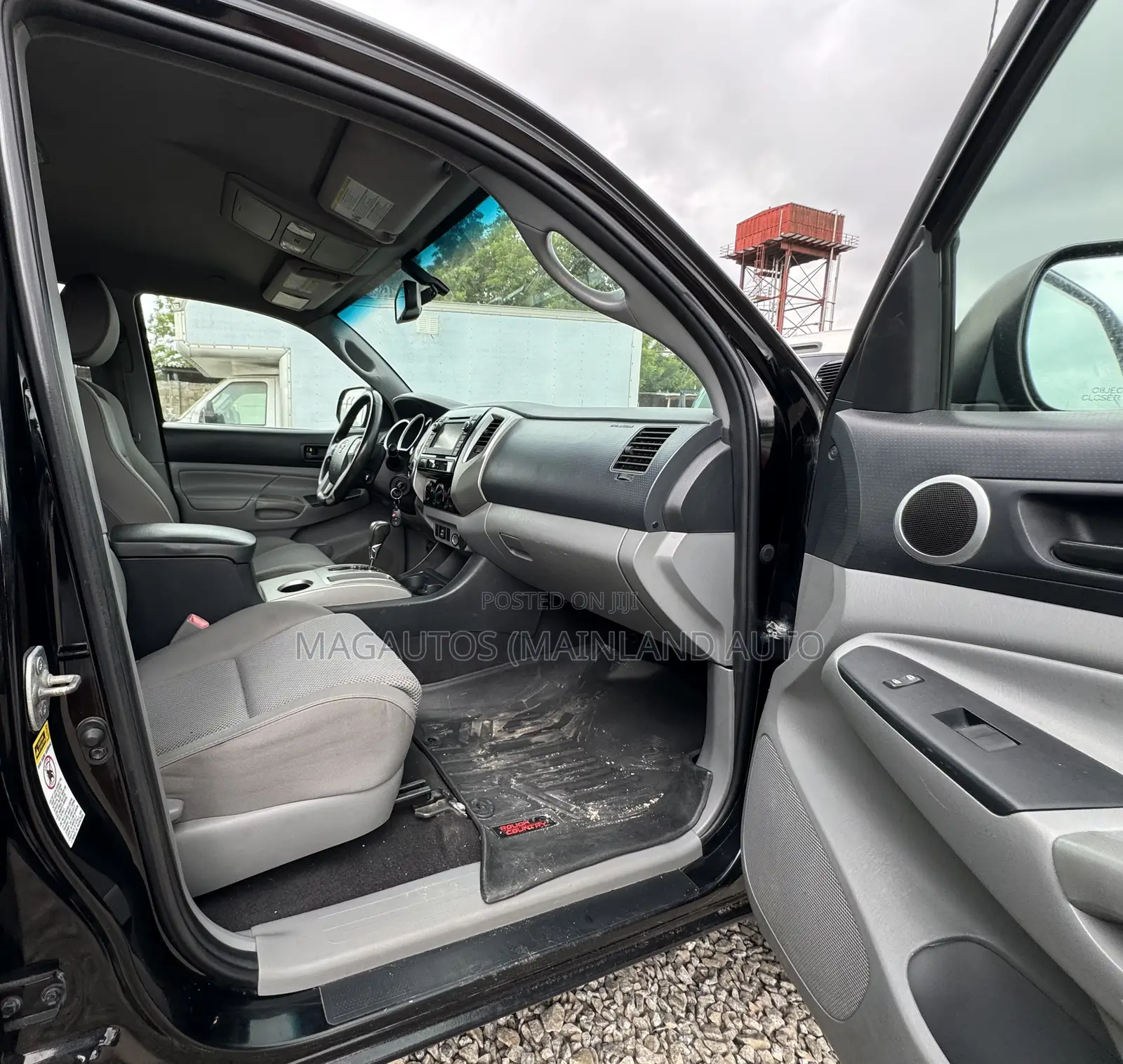 Toyota Tacoma Double Cab 4x4 4.0L V6 5-Speed Automatic 2013 Black