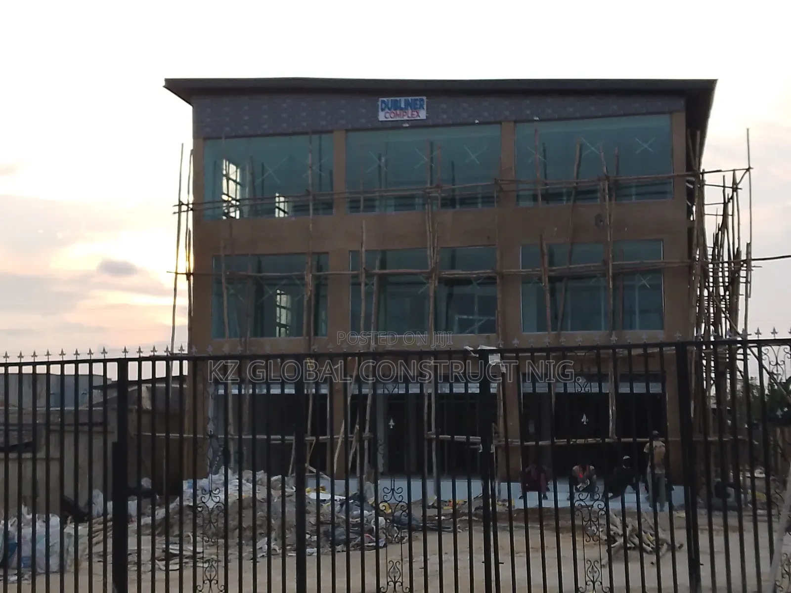 Frameless Glass Works