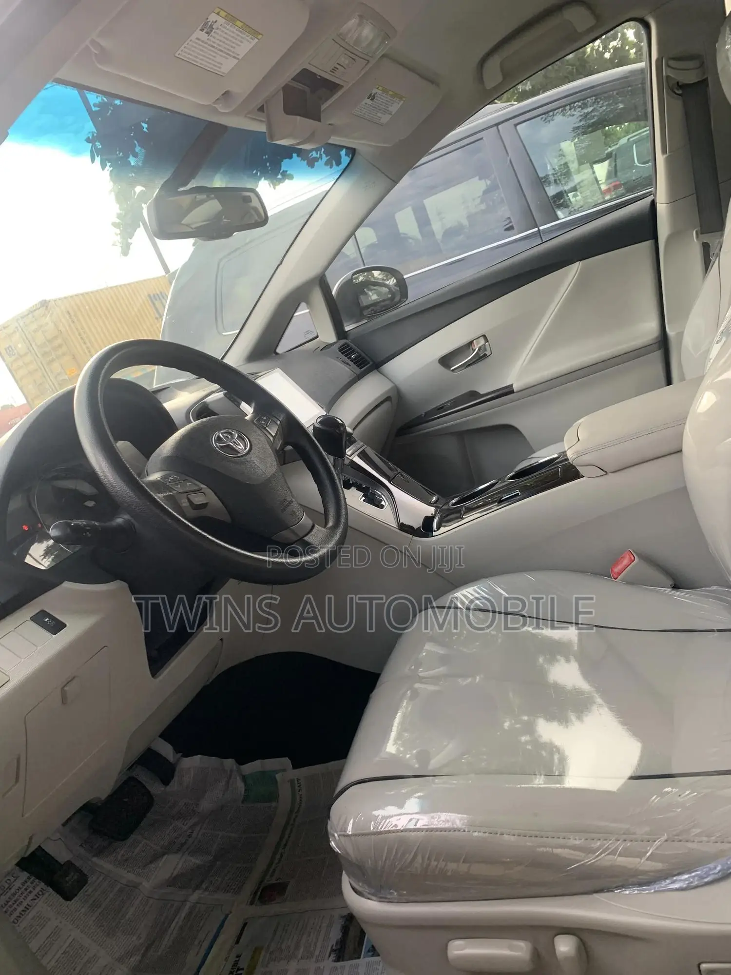 Toyota Venza AWD 2010 White
